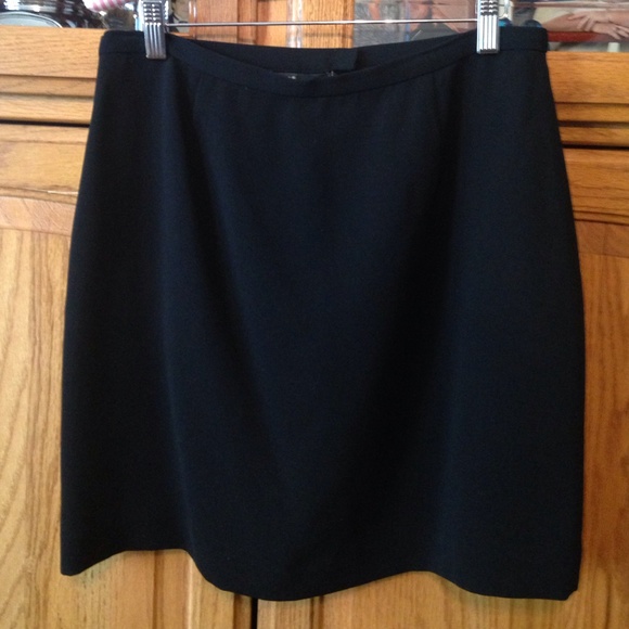☀️Black dress skirt! - Picture 1 of 4