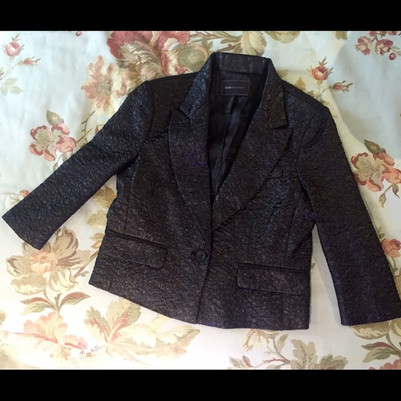 New BCBG Maxazria Black Blazer Size M - Picture 2 of 4