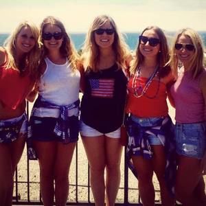 Meet your Posher, Brooke