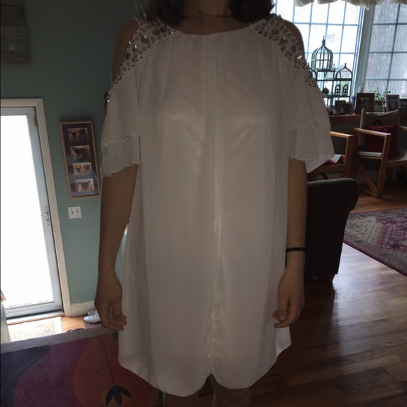 Dress - Picture 3 of 3