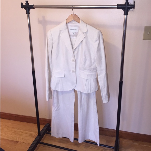 Linen Suit size 4 jacket size 6 Martin fit pants