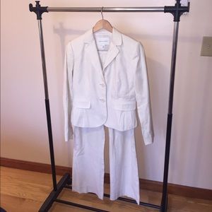 Linen Suit size 4 jacket size 6 Martin fit pants