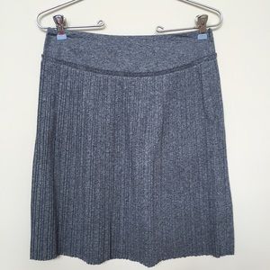 NWT Banana Republic Pleated Shirt in Heather Gray