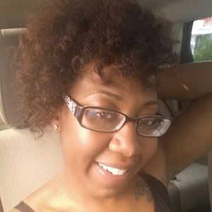 Meet your Posher, Shaneka