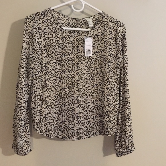 NWT! Black and white blouse