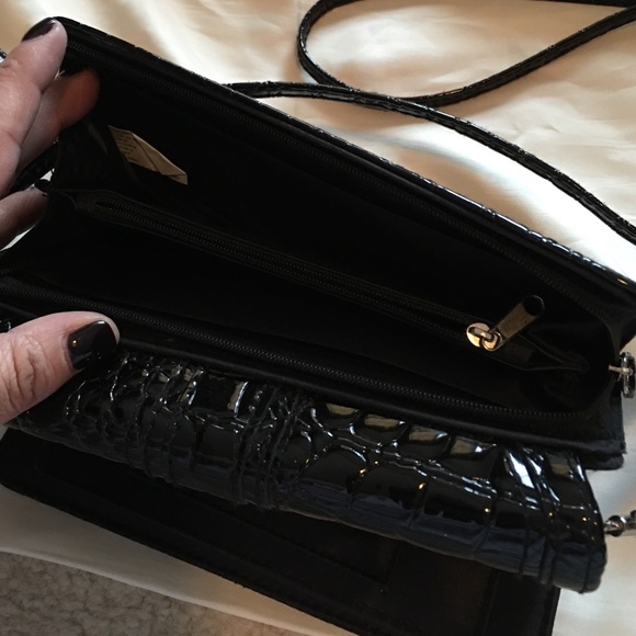 Mini - Picture 3 of 4