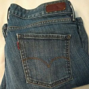 Levis 553 Boot Cut Jeans