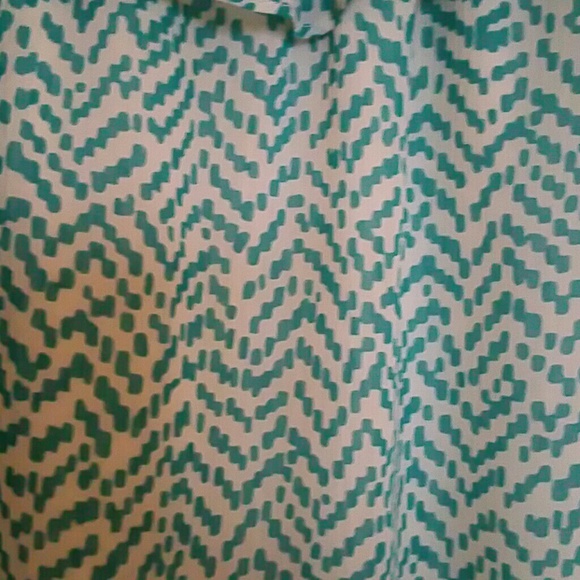 Banana Republic ruffled top - Picture 2 of 4