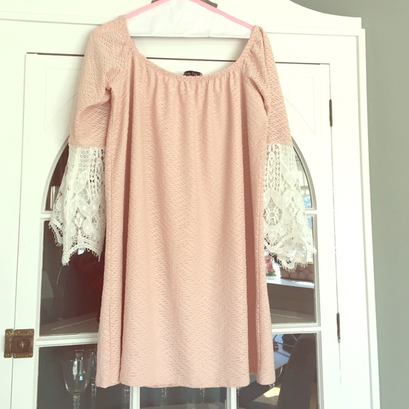 Va Va by Joy Han pink Bohemian off shoulder dress