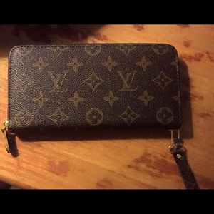 Never been used zippy wallet