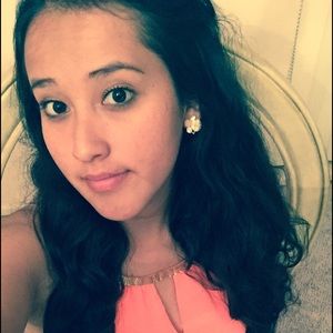 Meet your Posher, Beatriz