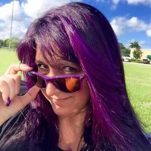 Meet your Posher, Stacy