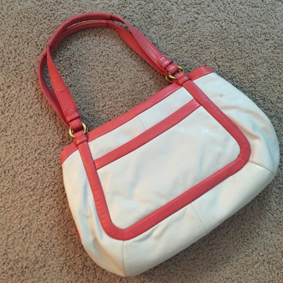 Spring Coach Bag! - Picture 2 of 4