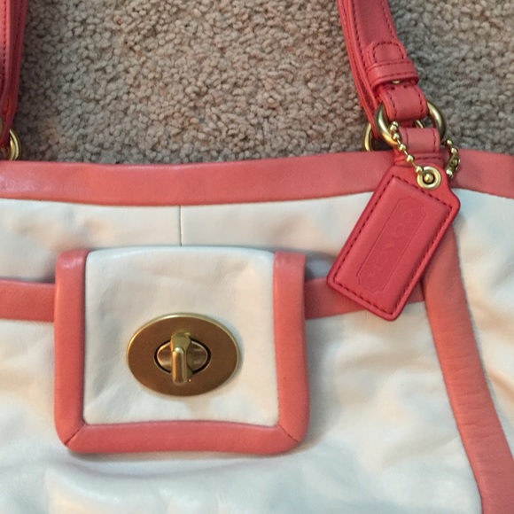 Spring Coach Bag! - Picture 4 of 4
