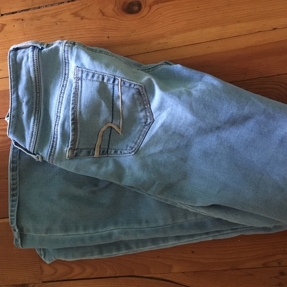 Hardly worn AE jeans