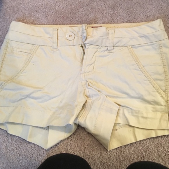 BKE light yellow shorts