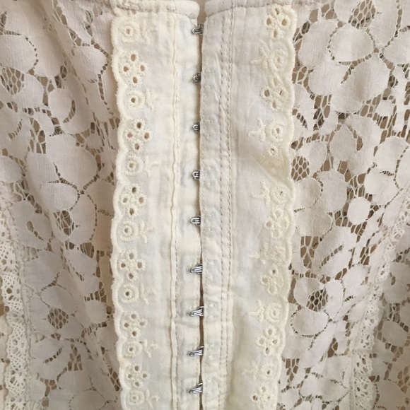 Cream Lace Vest Top Pretty! - Picture 3 of 7
