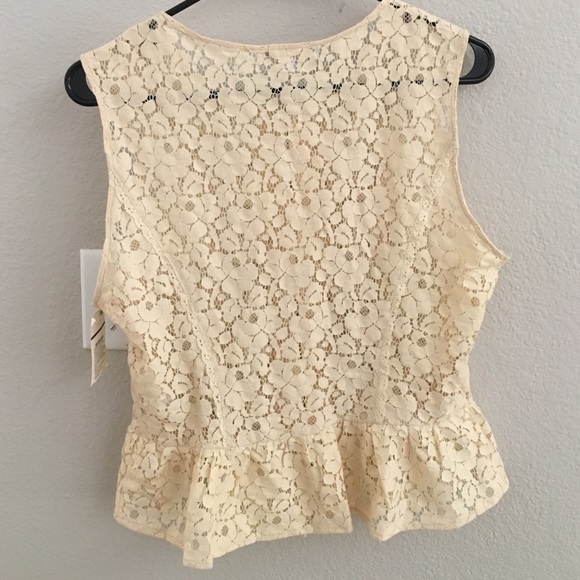 Cream Lace Vest Top Pretty! - Picture 4 of 7