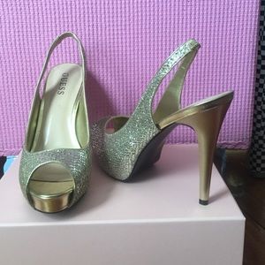 Guess🍒❤sparkle sling back heels🍰🍒8.5