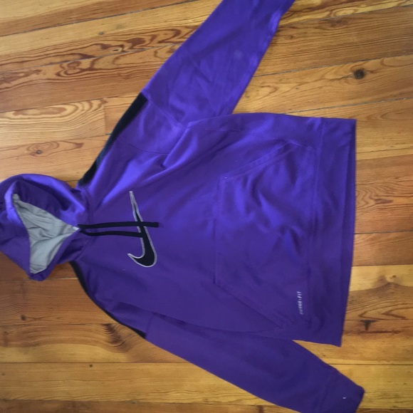Nike sweatshirt