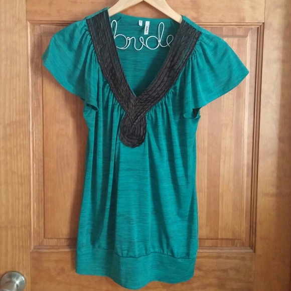 Maurices shirt