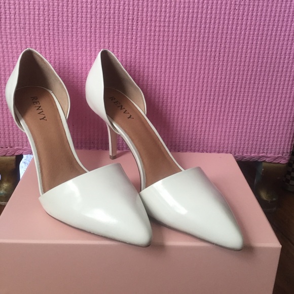 Renvy🍒🍰 size 9.5, great condition!