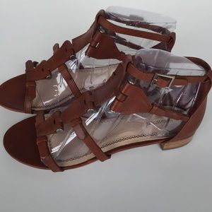 Pour La Victorie Sandals