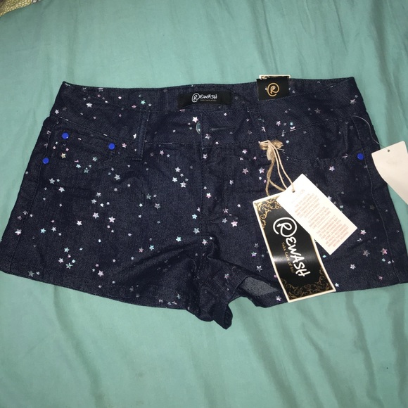 Star shorts