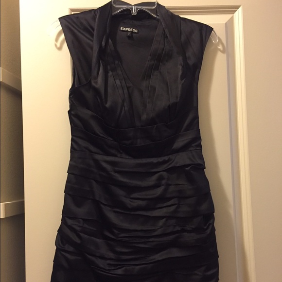 Form fitting cocktail dress from Express! - Picture 2 of 4