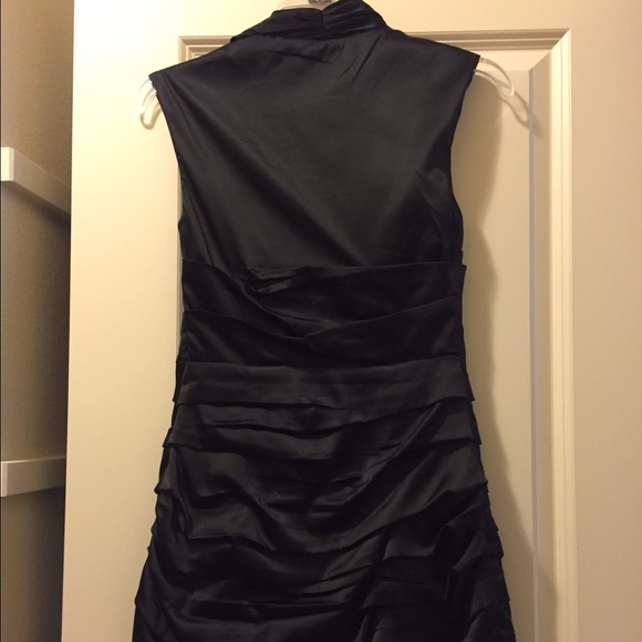 Form fitting cocktail dress from Express! - Picture 3 of 4