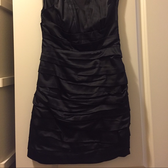Form fitting cocktail dress from Express! - Picture 4 of 4