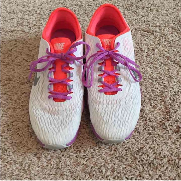 **SOLD** Nike Zoom