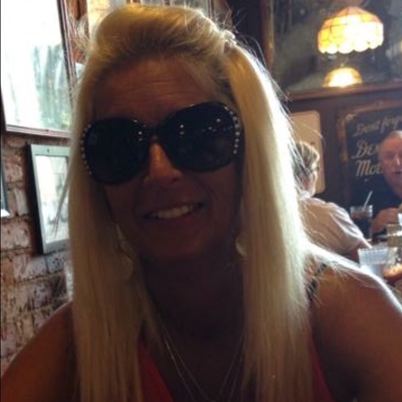 Meet your Posher, Diane