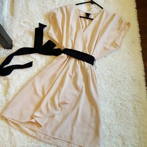 H&M Nude flutter sleeve dress