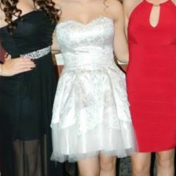 HOMECOMING/PROM DRESS - Picture 2 of 4