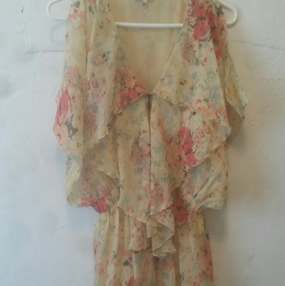 Light Hearted Floral Blouse