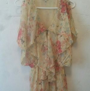 Light Hearted Floral Blouse