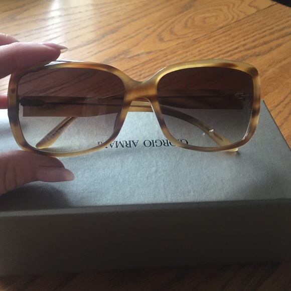 Christian Dior sunglasses - Picture 1 of 2