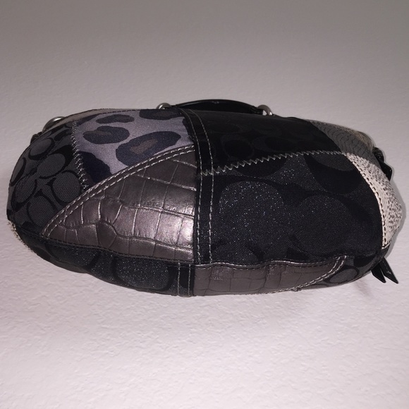 Authentic Coach Patchwork Soho Hobo Pattern Bag - Picture 5 of 11