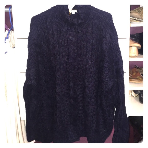 Never worn Turtleneck!!