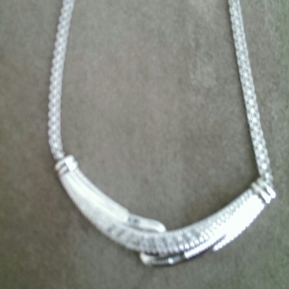 Necklace - Picture 2 of 3