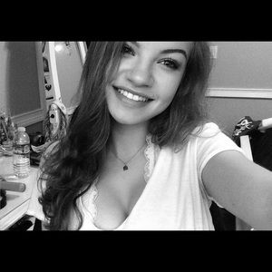 Meet your Posher, Kenna