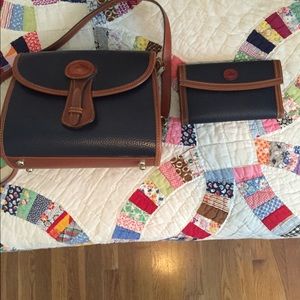 Vintage Dooney & Bourke bag w matching wallet!