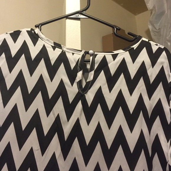 Chevron dress size small-worn once - Picture 2 of 4