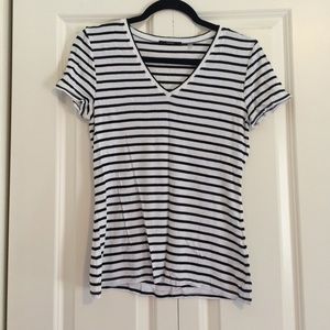 Striped Tahari tshirt