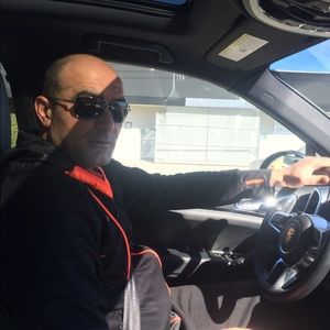 Meet your Posher, Arman