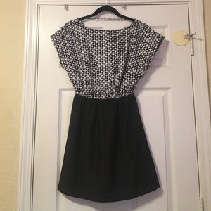 Black and white patterned dress