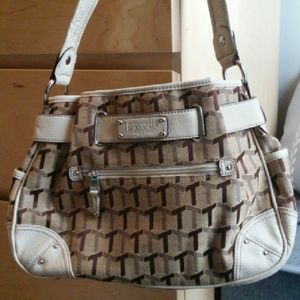 ⚡️FLASH MOVING SALE⚡️Tignanello Purse/ handbag