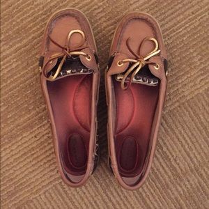 Sperry boat shoes. Size 8