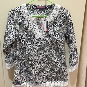 Never been worn. Vineyard vines top